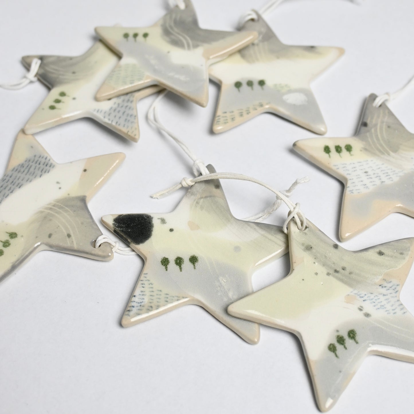 2024 Ceramic Hanging Decoration - Snowy Landscape Large Star